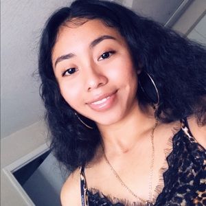 Meet your Posher, Lorena